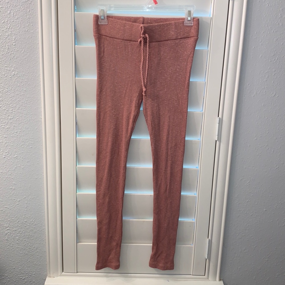 Comfy, cute, salmon-pinkish colored joggers !!